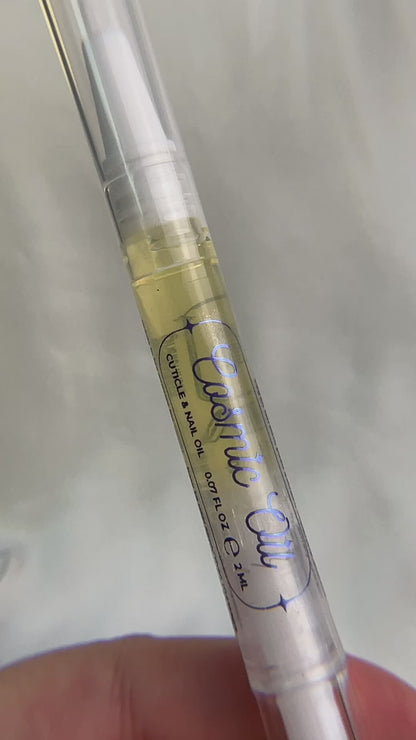 Product video of Alchemy cuticle oil pen