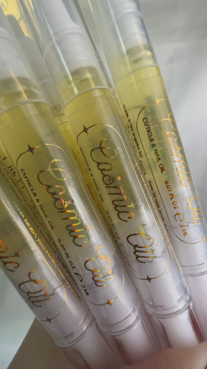 Product video of Unscented Cosmic Oil cuticle pens